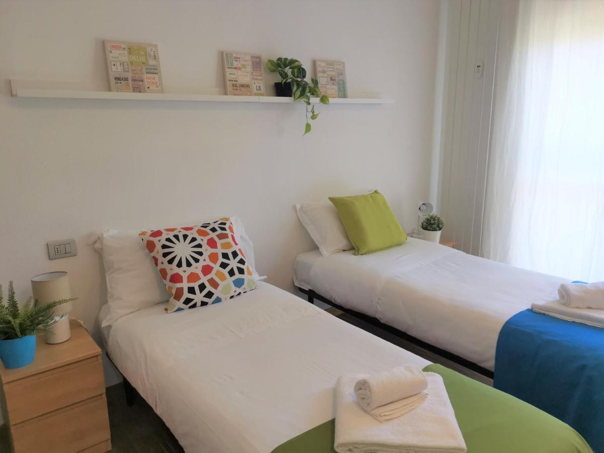 Bnbook Trilo Mind Rho Trilocale Con 2 Camere E 2 Bagni Exterior foto