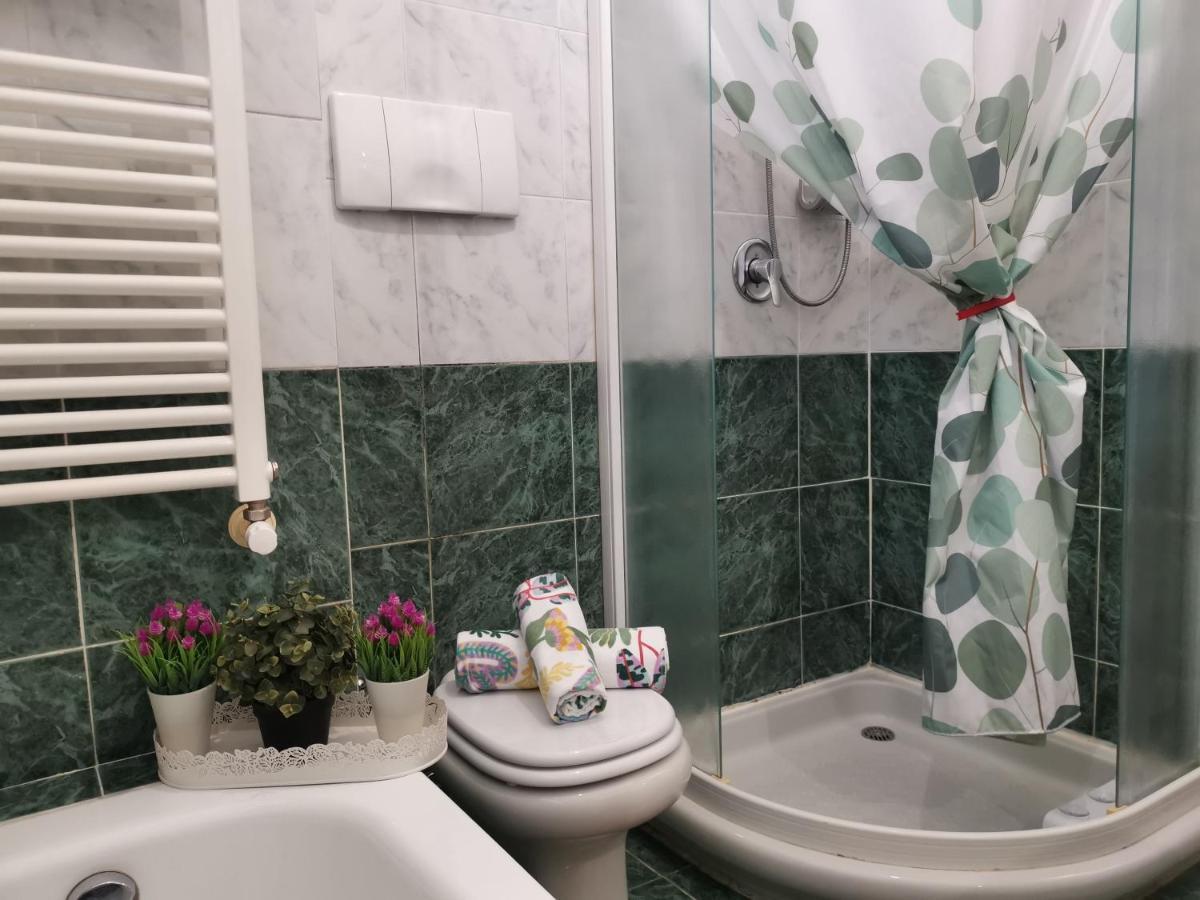 Bnbook Trilo Mind Rho Trilocale Con 2 Camere E 2 Bagni Exterior foto
